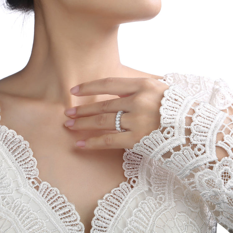 14K White Gold Oval Lab-Grown Diamond Band