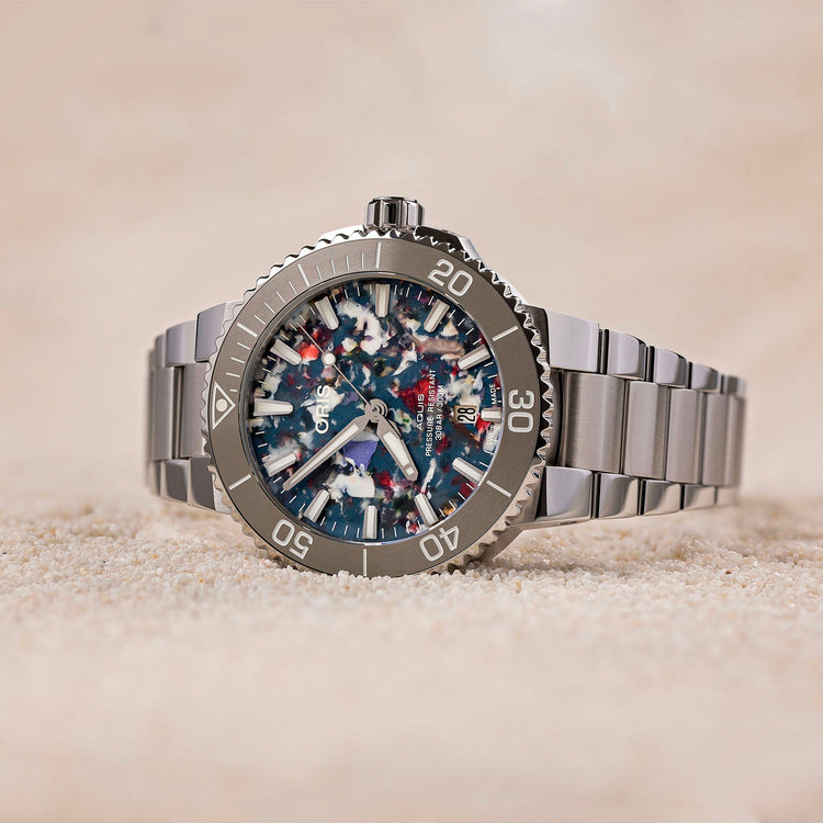 Aquis Date Upcycle (41.5mm)