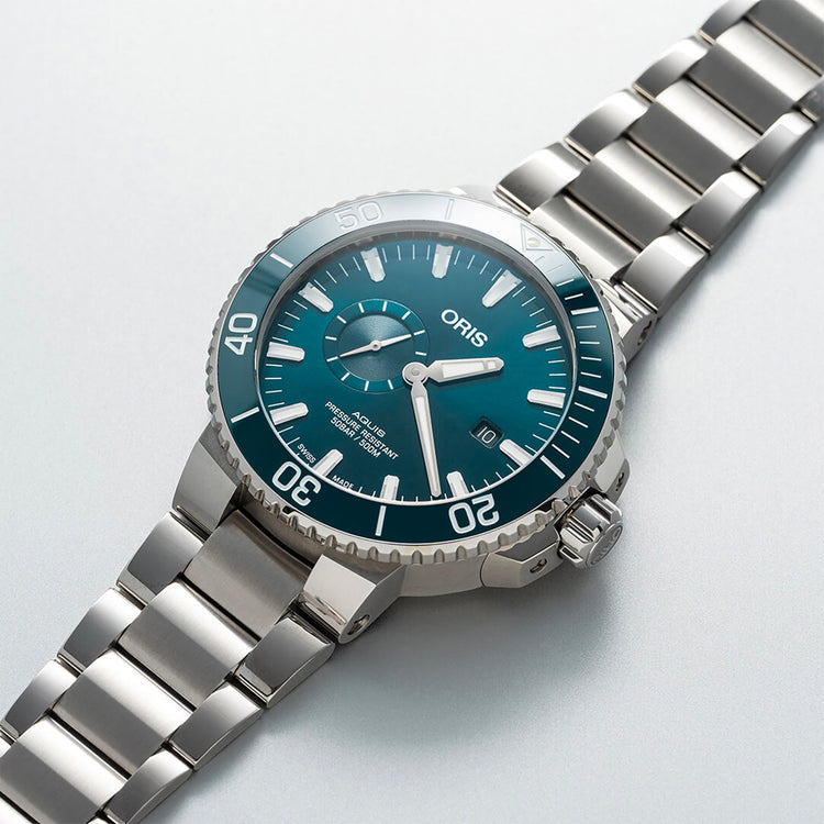 Aquis Small Second, Date