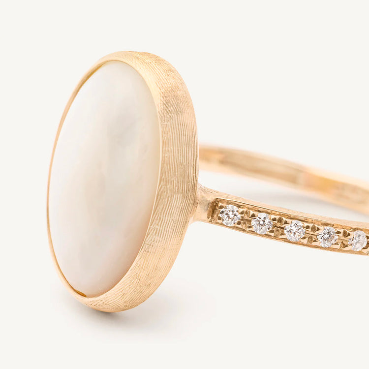 Mother Of Pearl Siviglia Ring with Diamonds