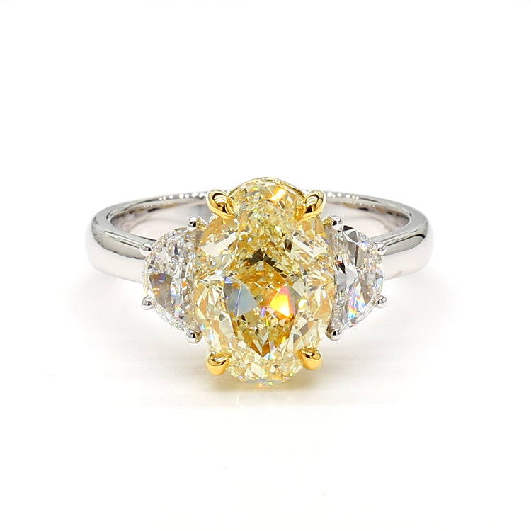 18KW/YG OV=3.58CT ST VS2 3-STONE RING