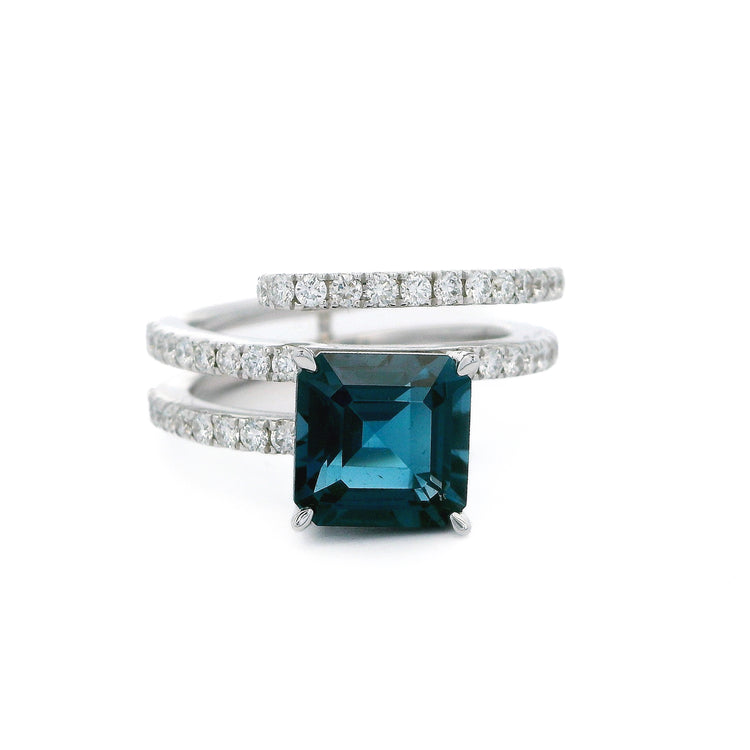 18k White Gold London Blue Topaz Ring