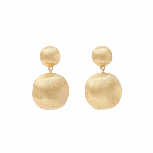 18KYG AFRICA SATIN HAND ENGRAVED DANGLE EARRING