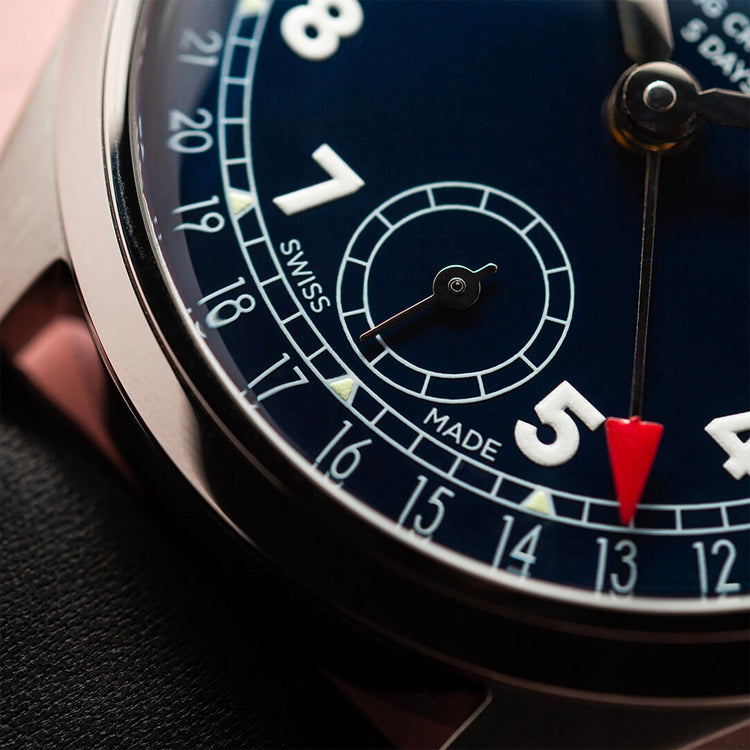 Big Crown Pointer Date Calibre 403