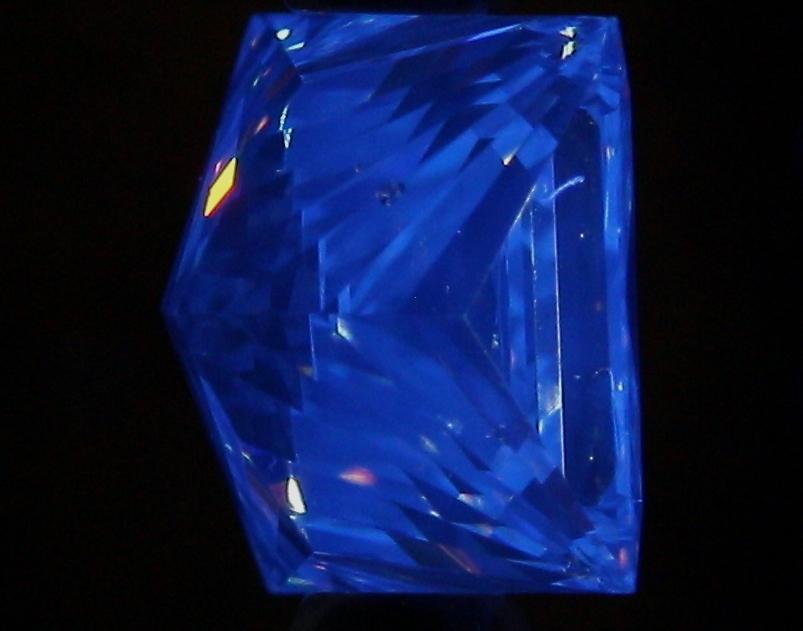 0.69 Carat F SI1 Princess Cut Diamond - STORE- Diamond Cellar
