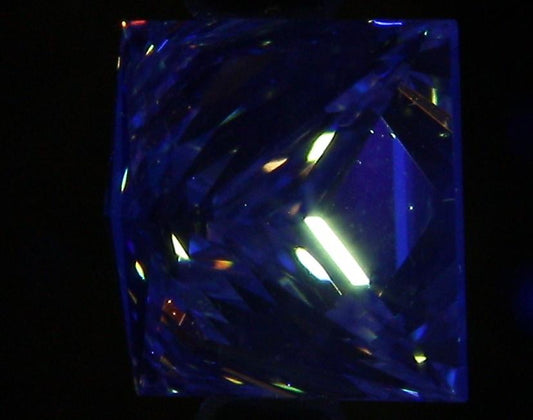 0.77 Carat J VS2 Princess Cut Diamond - DIAMO- Diamond Cellar